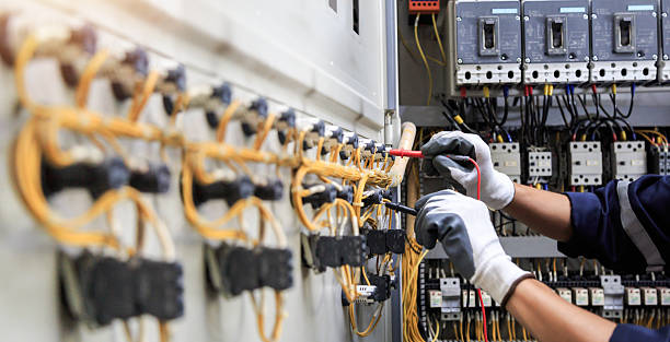Professional Electrician technician working in Stewartville, AL